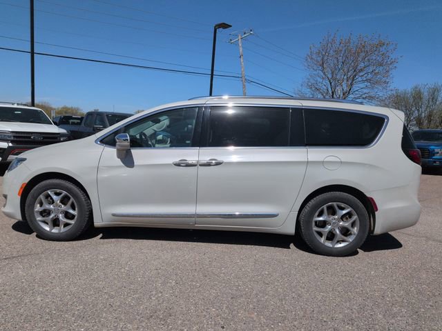 Used 2019 Chrysler Pacifica Limited FWD image 8