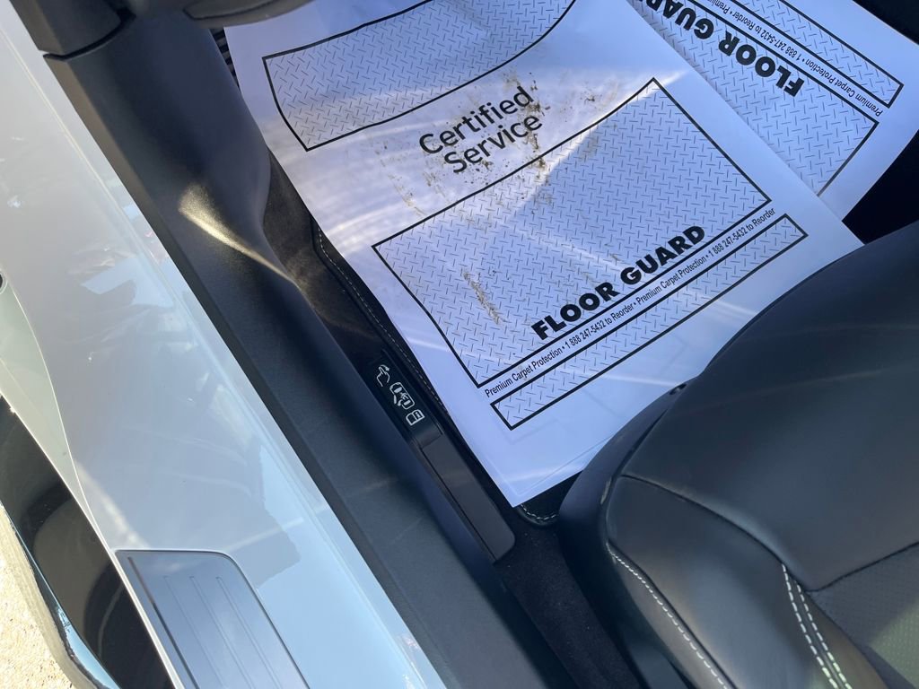 Used 2025 Chevrolet Corvette Z06 image 13