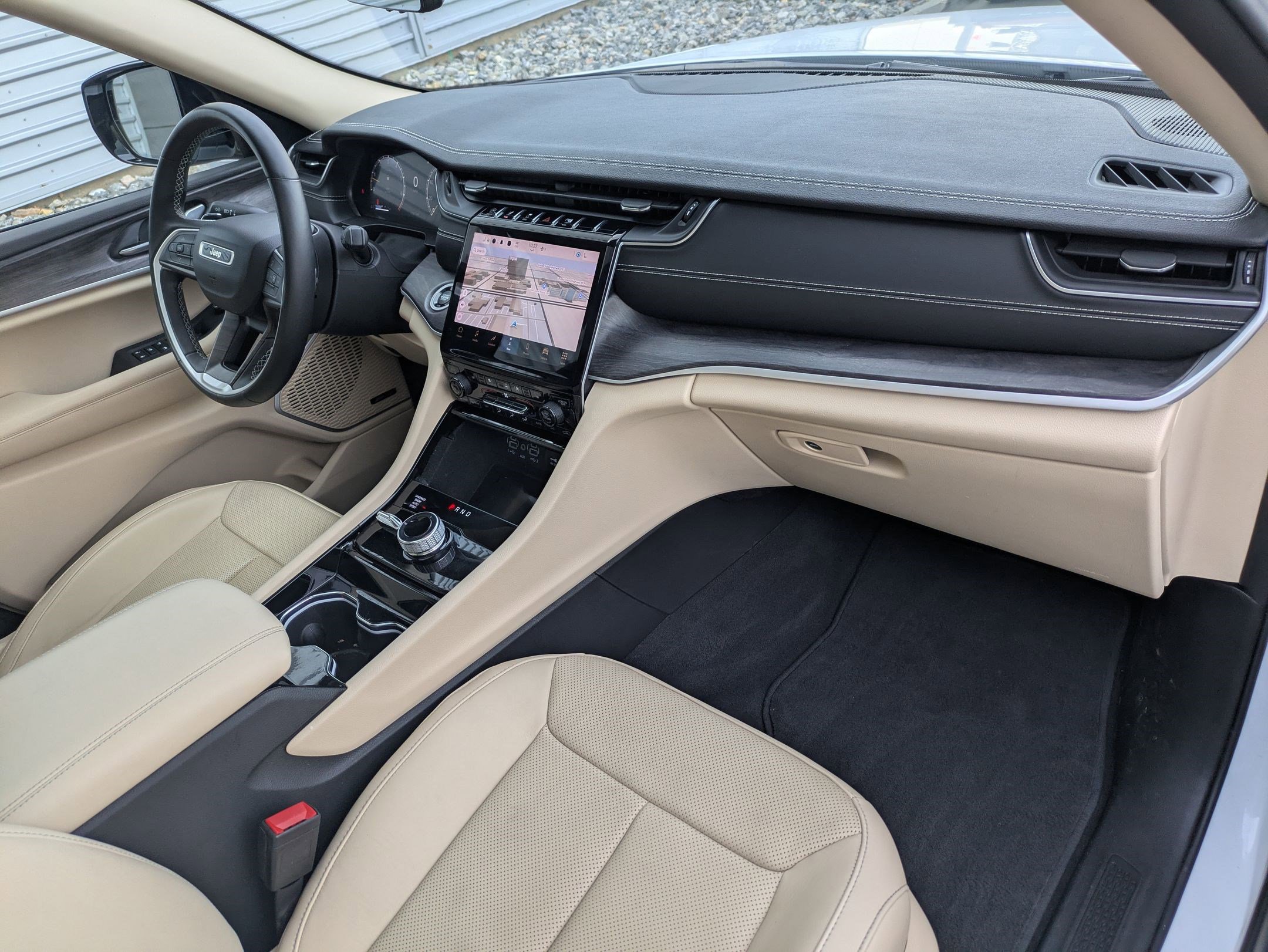 Used 2022 Jeep Grand Cherokee L Limited w/ Luxury Tech Group II image 35