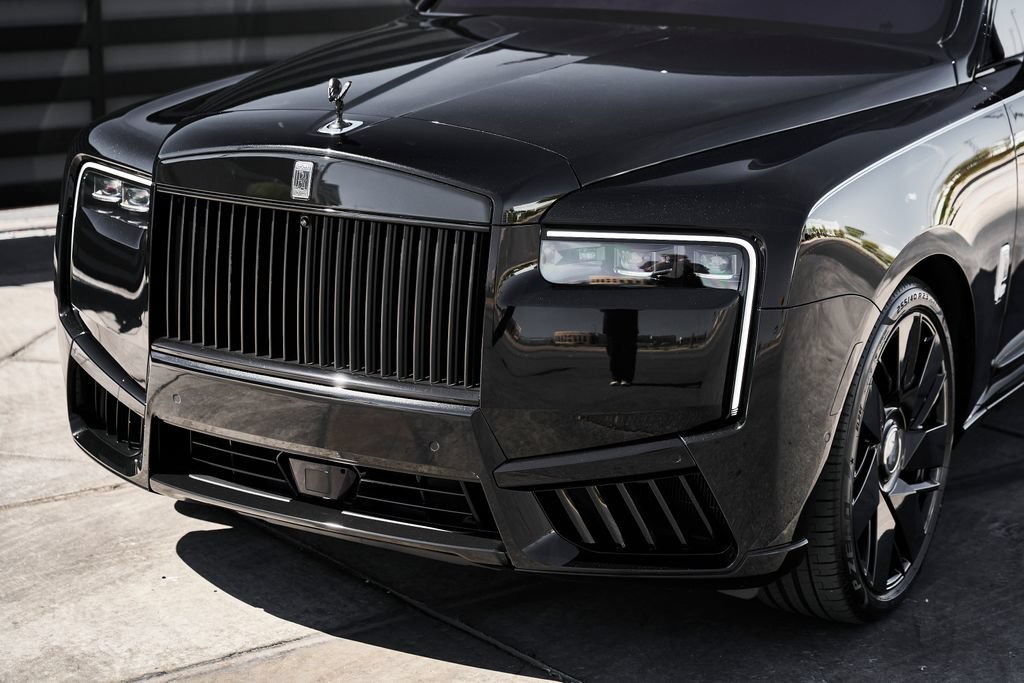Used 2026 Rolls-Royce Cullinan AWD/4WD image 6