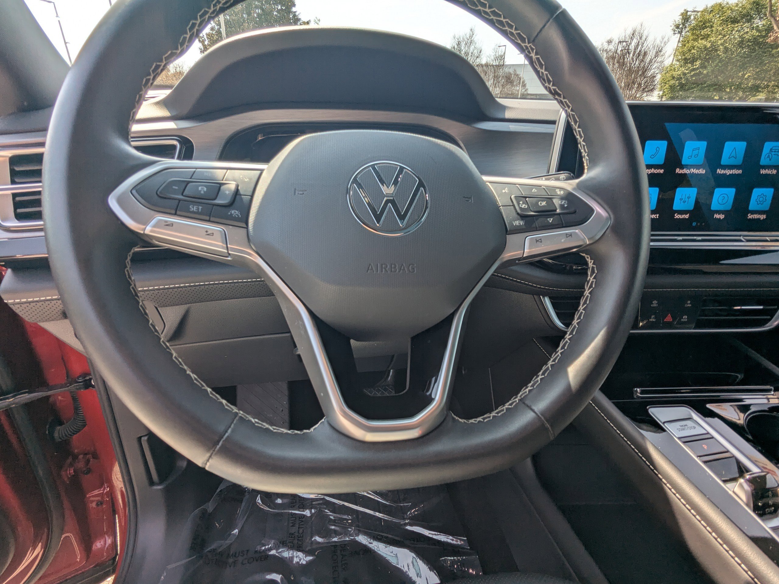 Used 2024 Volkswagen Atlas Cross Sport SE w/ Panoramic Sunroof Package image 21