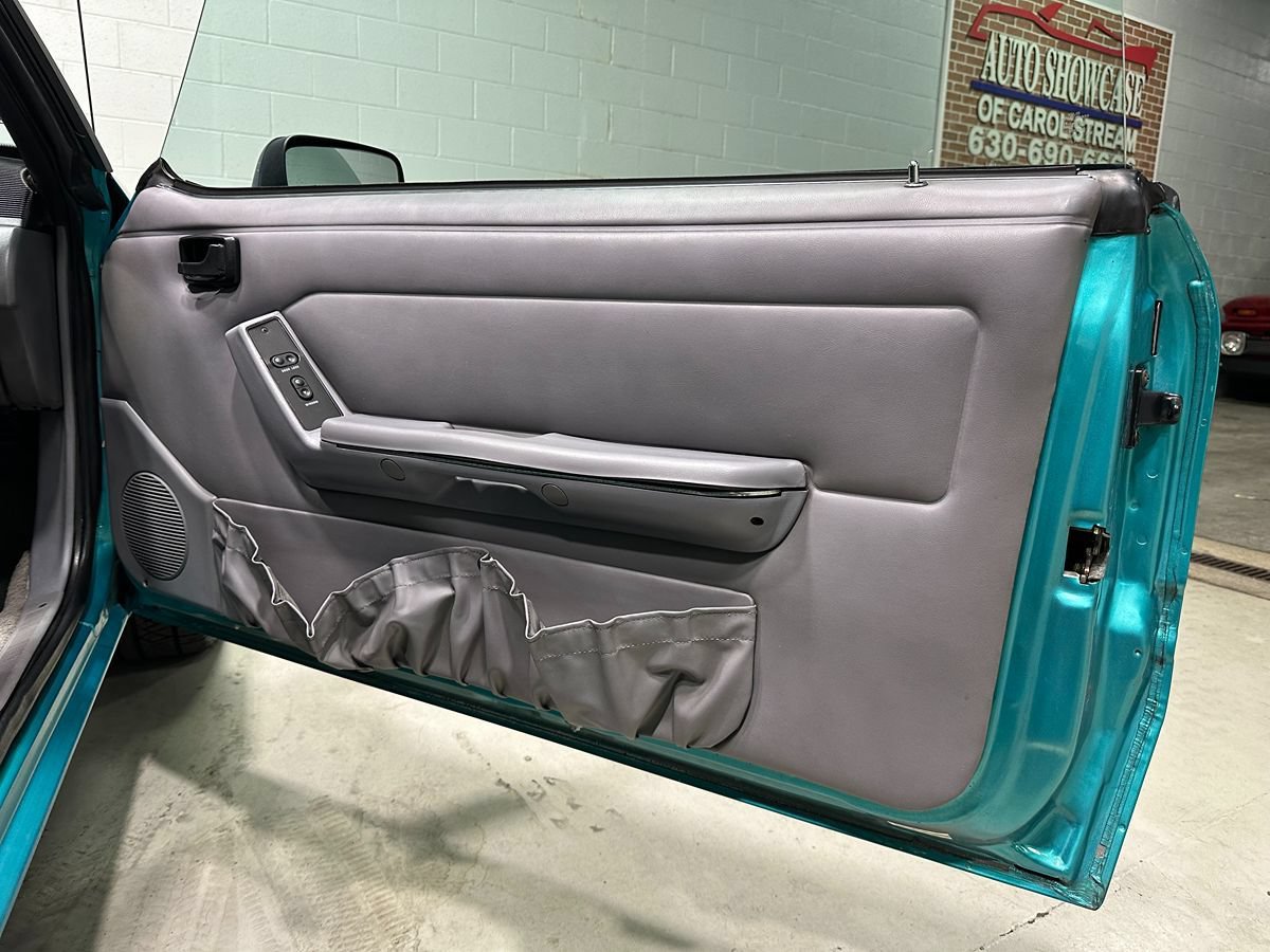 Used 1993 Ford Mustang LX RWD image 11