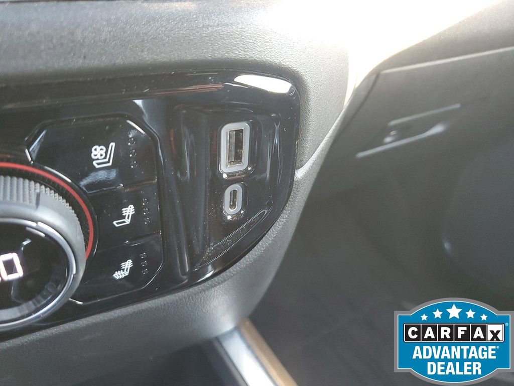 Used 2022 Chevrolet Silverado 1500 High Country w/ High Country Premium Package image 34