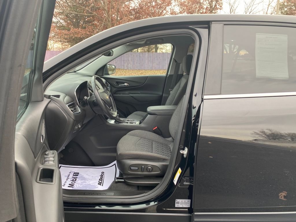 Used 2022 Chevrolet Equinox LT image 21