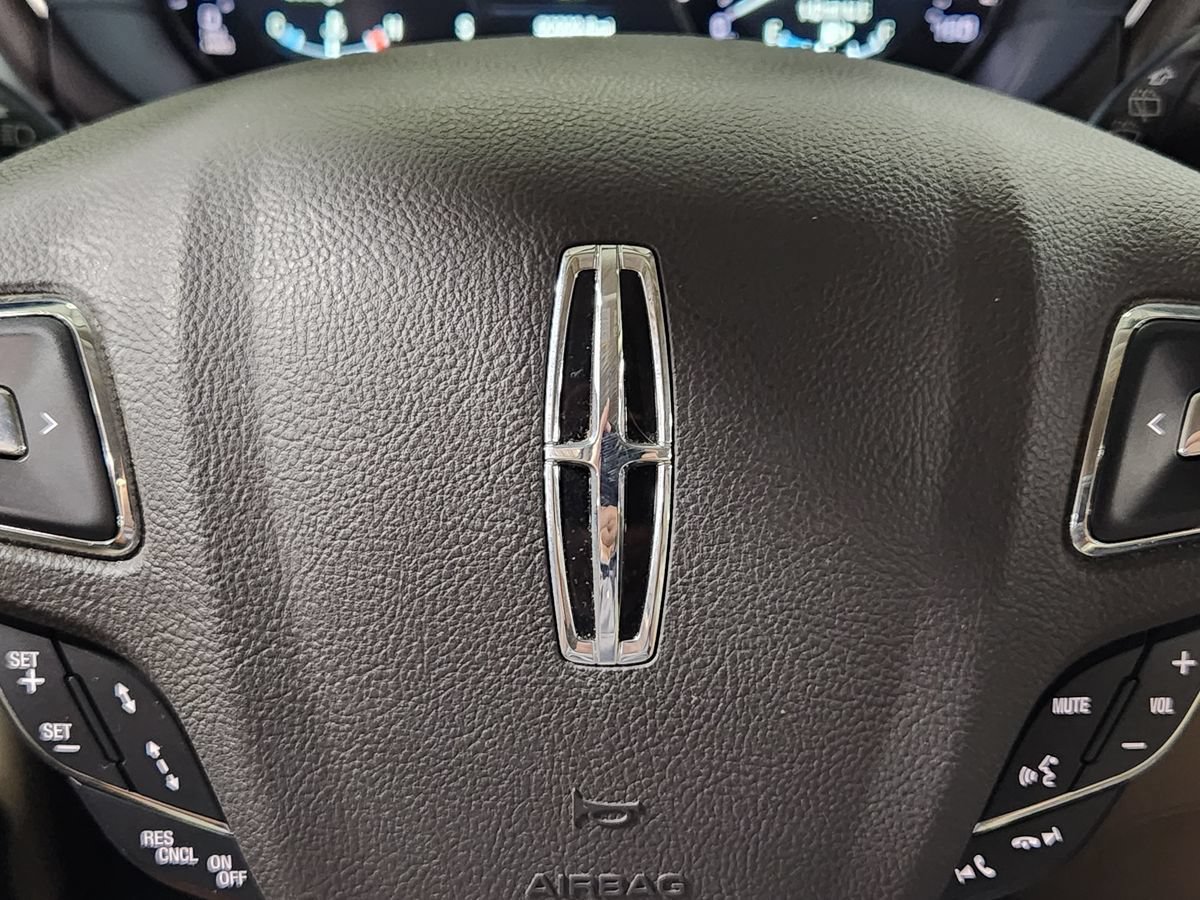 Used 2019 Lincoln MKC Reserve w/ MKC Technology Package FWD image 46