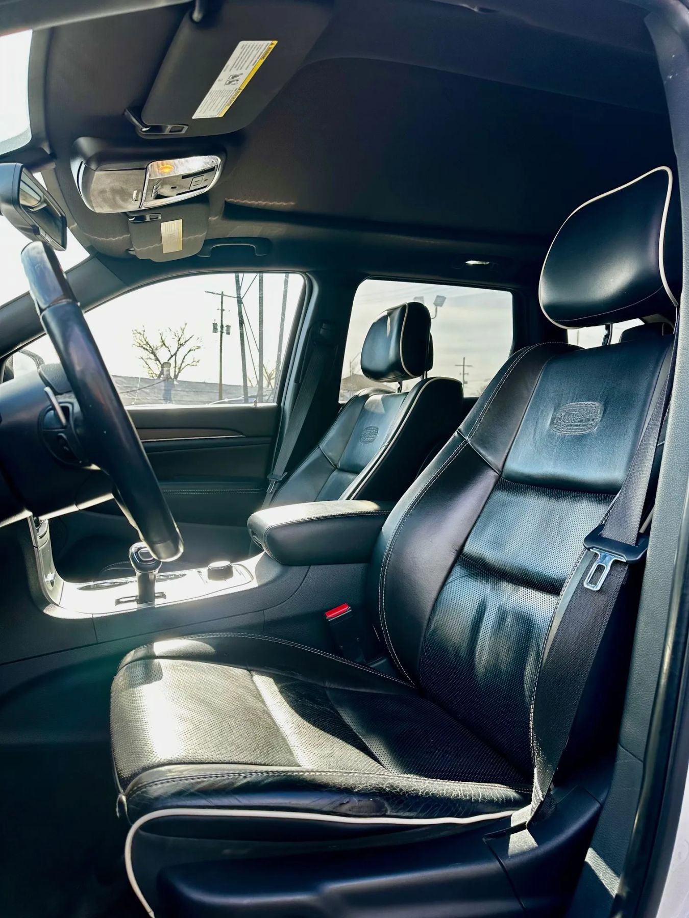 Used 2015 Jeep Grand Cherokee Overland image 7