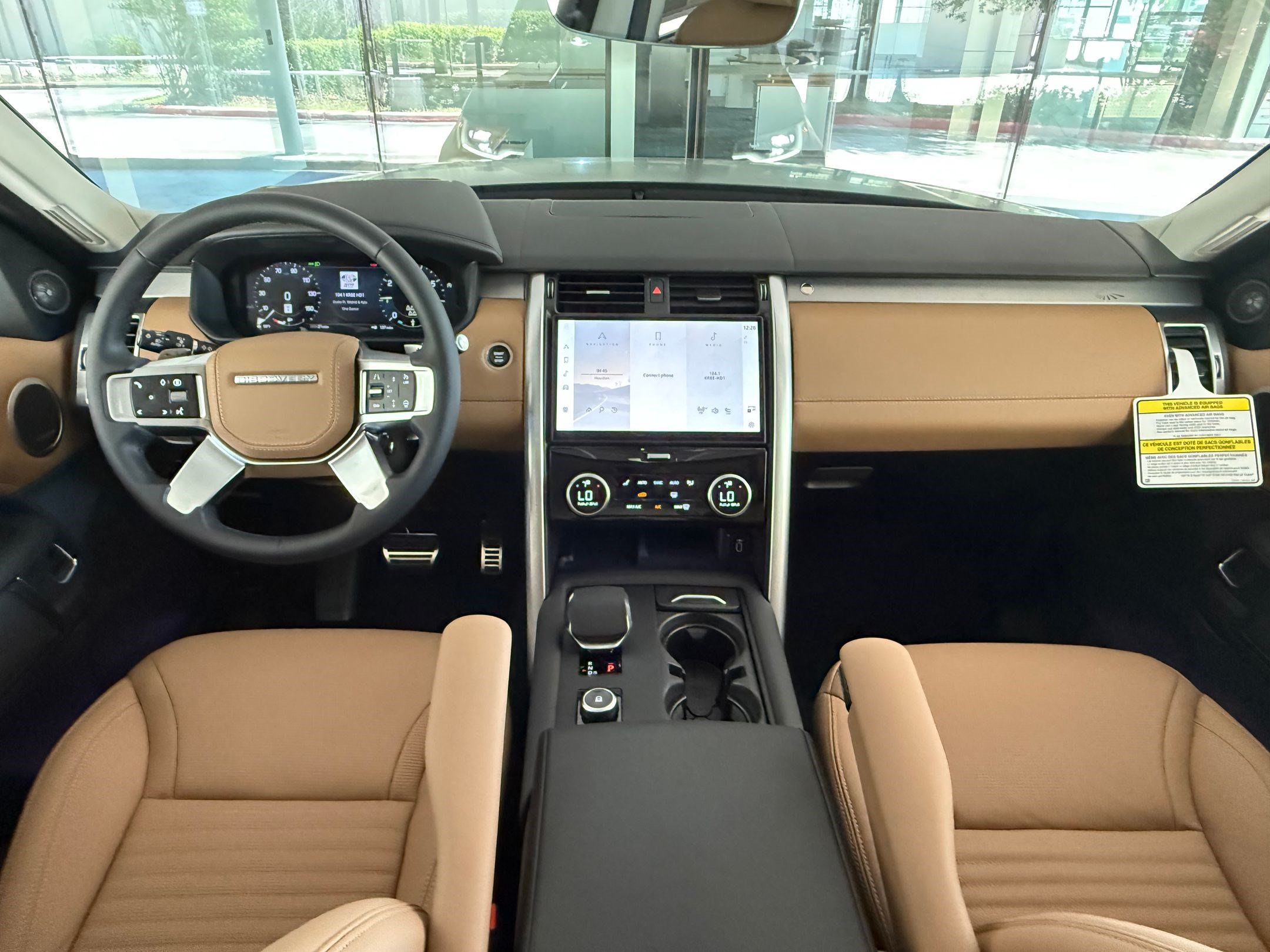New 2026 Land Rover Discovery Limited Edition AWD/4WD image 14