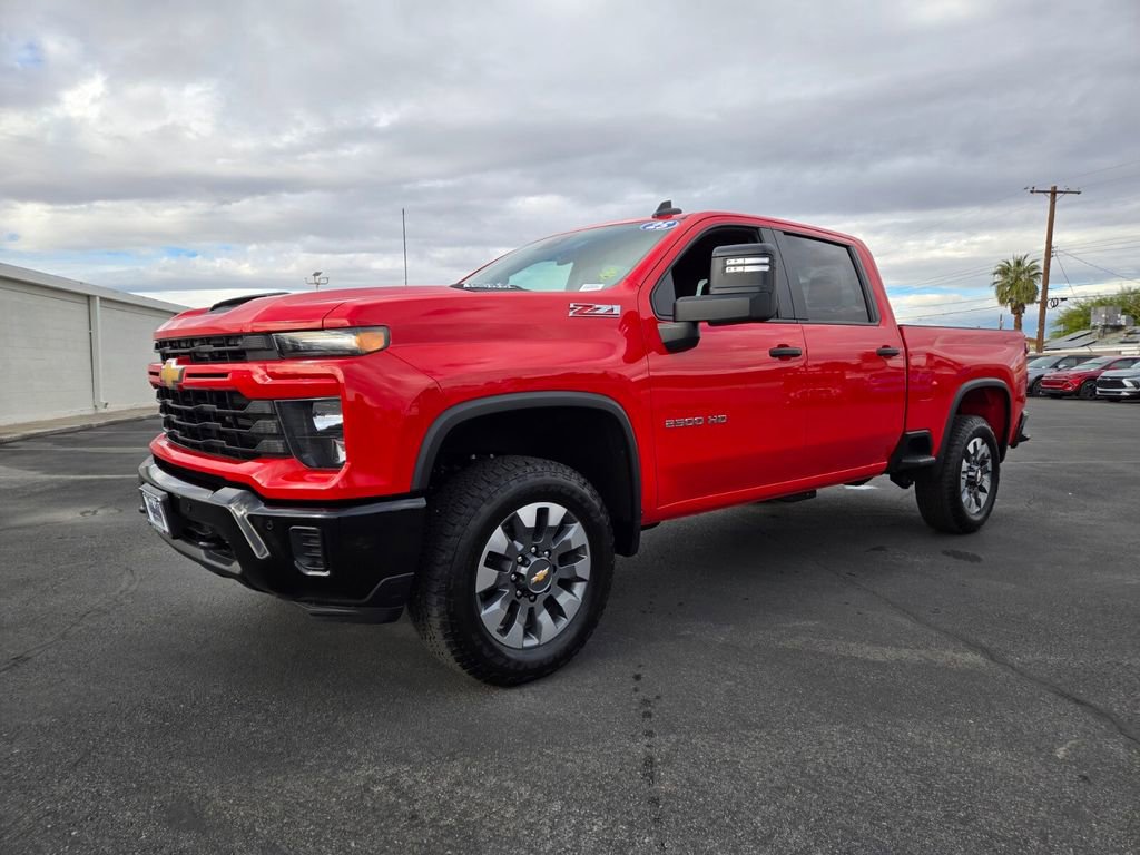 Used 2025 Chevrolet Silverado 2500 Custom w/ Custom Value Package image 2