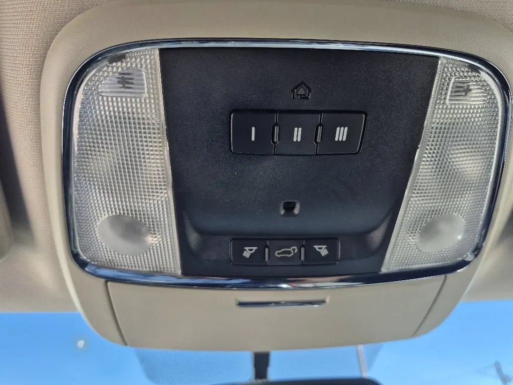 Used 2011 Dodge Durango Crew RWD image 30