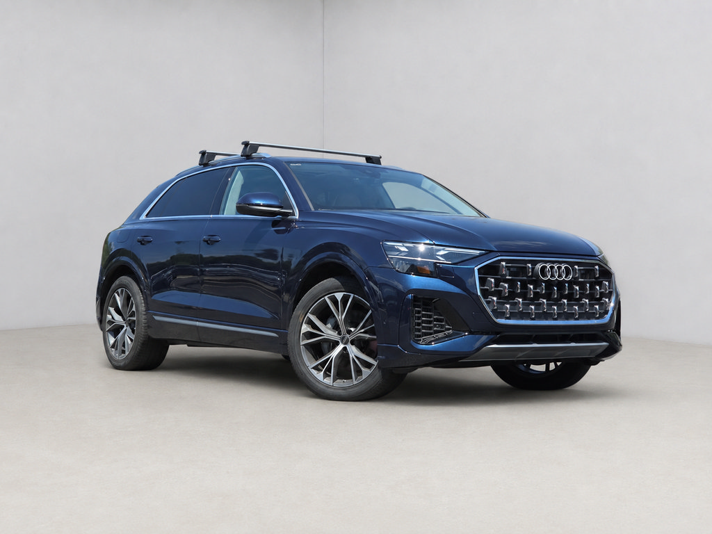 Certified 2025 Audi Q8 Prestige AWD/4WD image 1