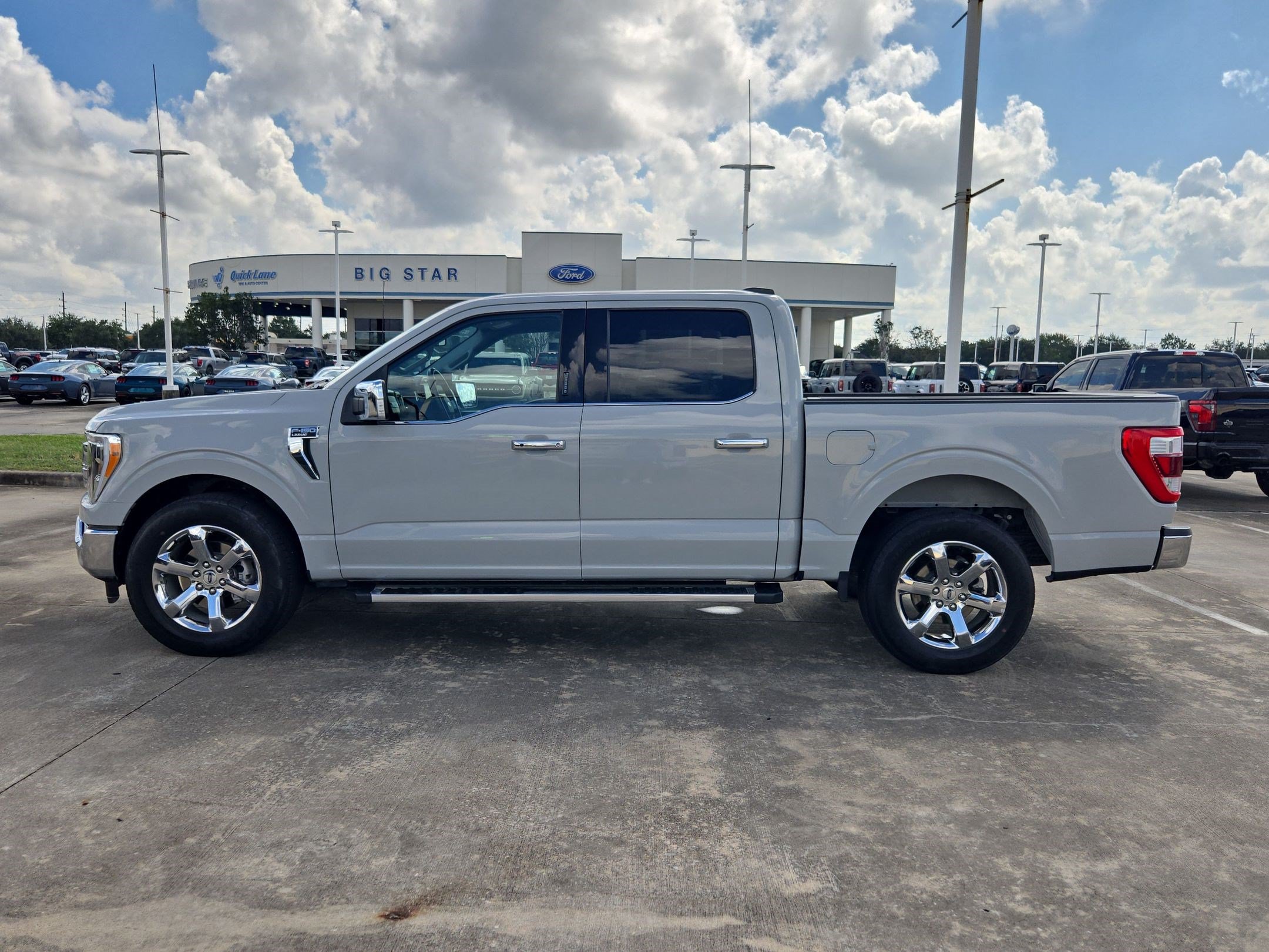Used 2023 Ford F150 Lariat RWD image 9