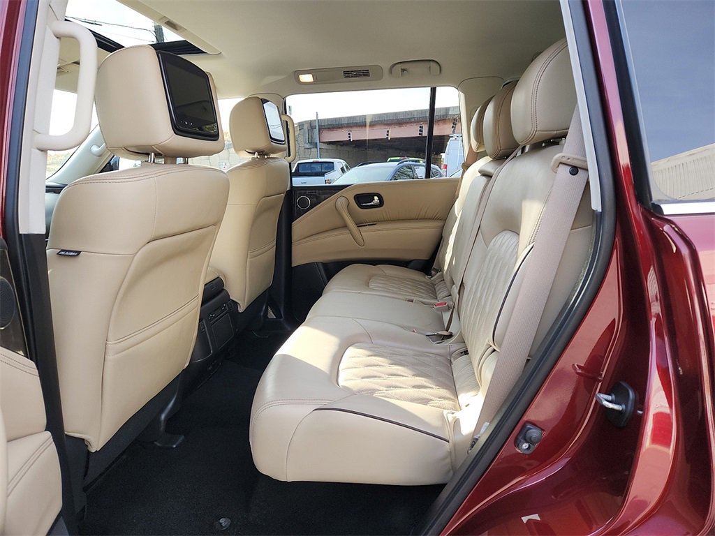 Used 2022 Nissan Armada Platinum image 10