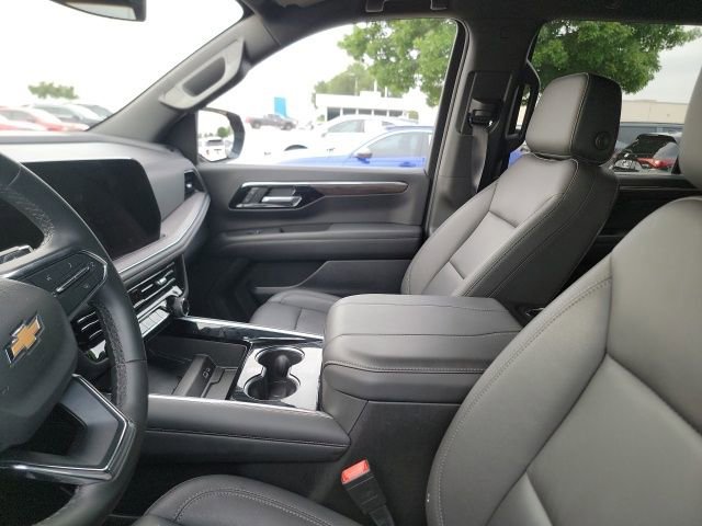 Used 2025 Chevrolet Tahoe LT AWD/4WD image 9