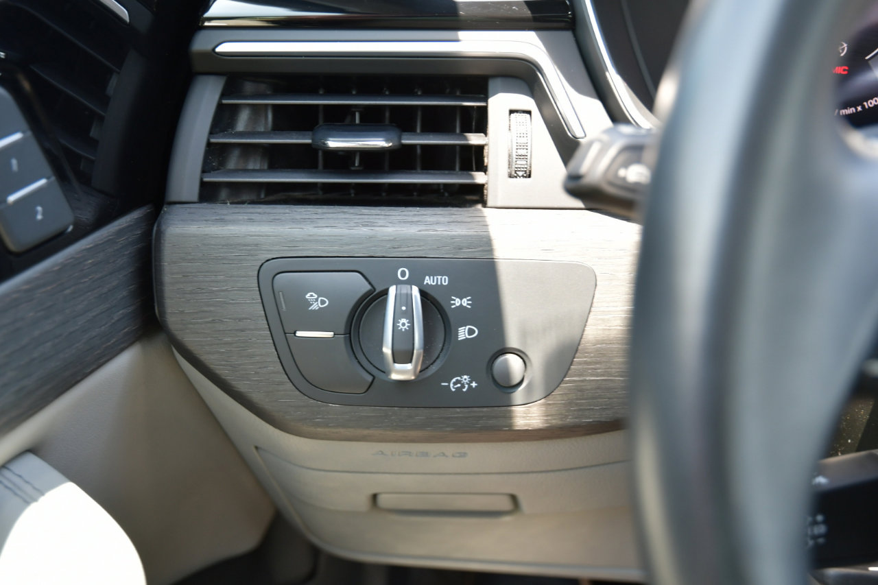 Used 2022 Audi A4 2.0T Premium Plus image 10