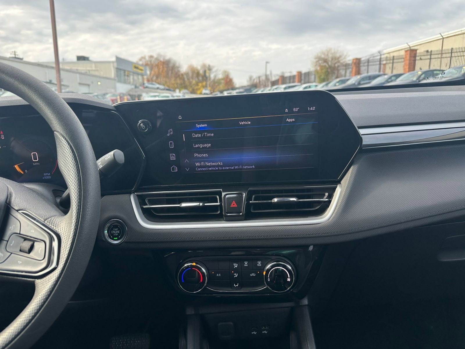 Used 2025 Chevrolet TrailBlazer LT image 18