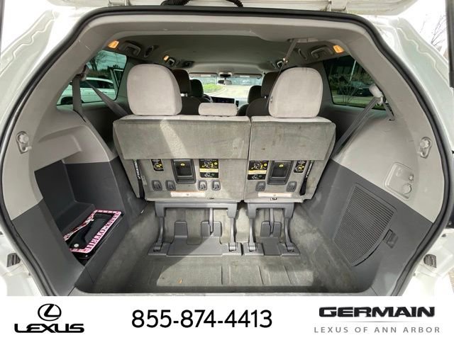 Used 2017 Toyota Sienna L image 21