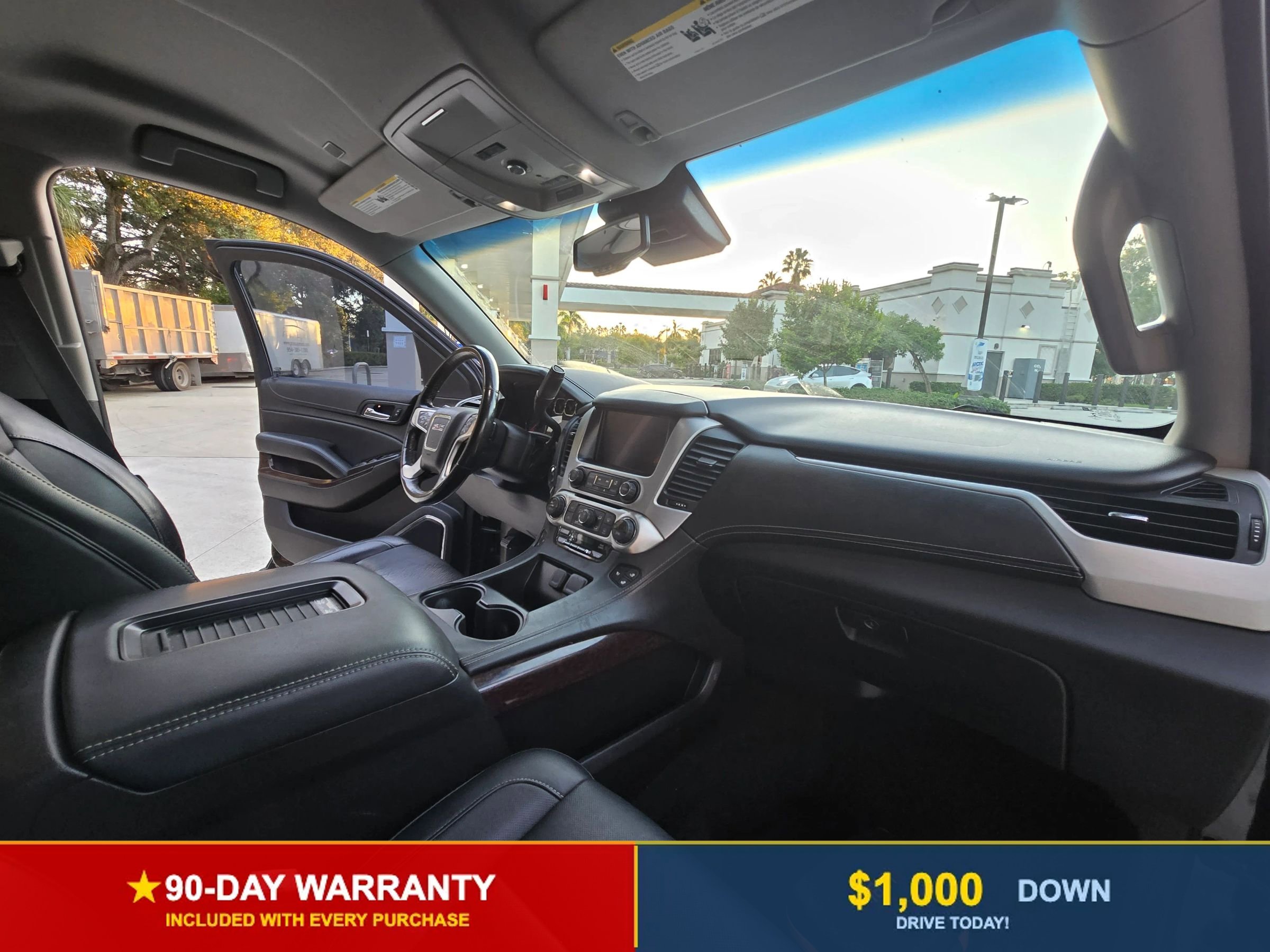 Used 2017 GMC Yukon XL SLT image 37