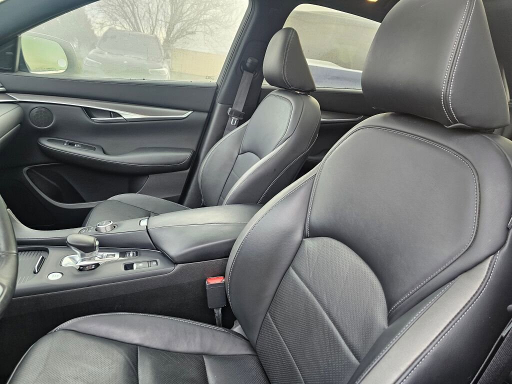 Used 2022 INFINITI QX50 Luxe w/ Appearance Package image 25