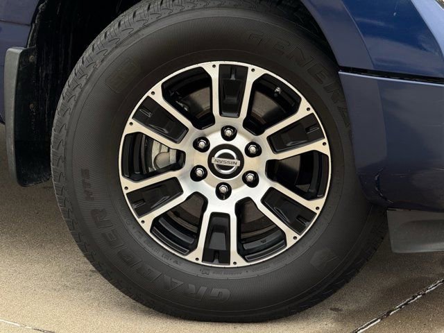 Used 2021 Nissan Titan SV w/ SV Convenience Package AWD/4WD image 33