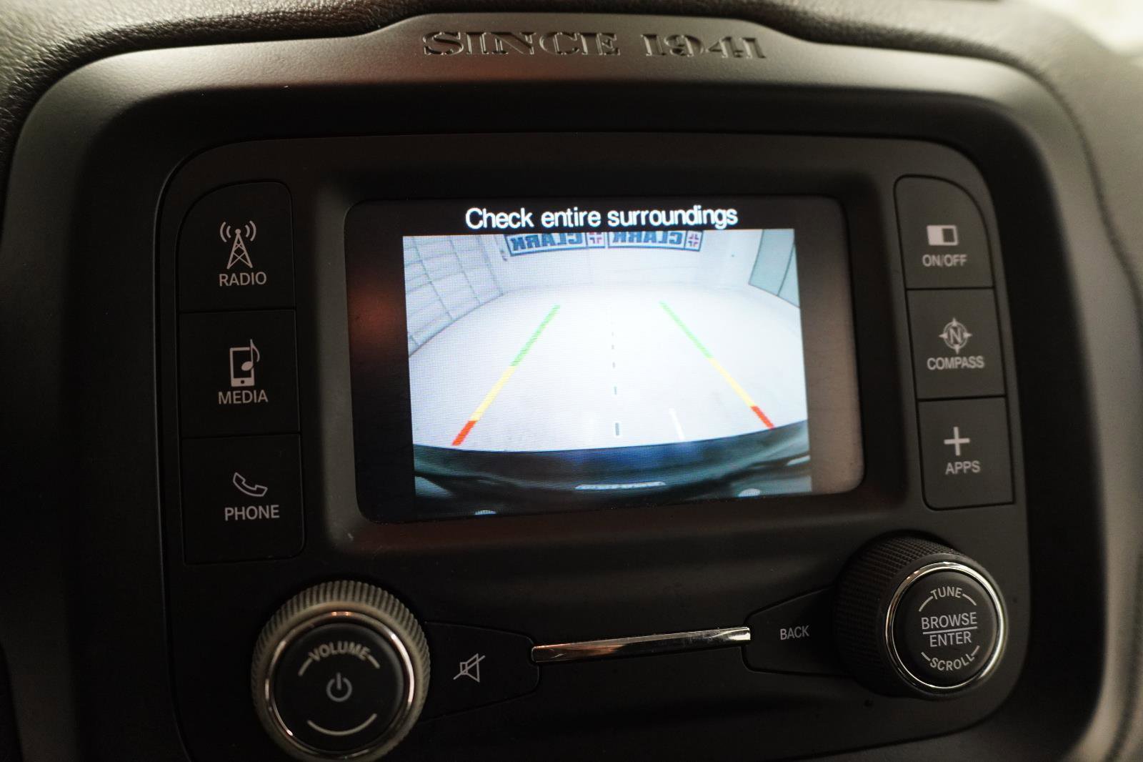 Used 2016 Jeep Renegade Sport w/ Power & Air Group FWD image 23