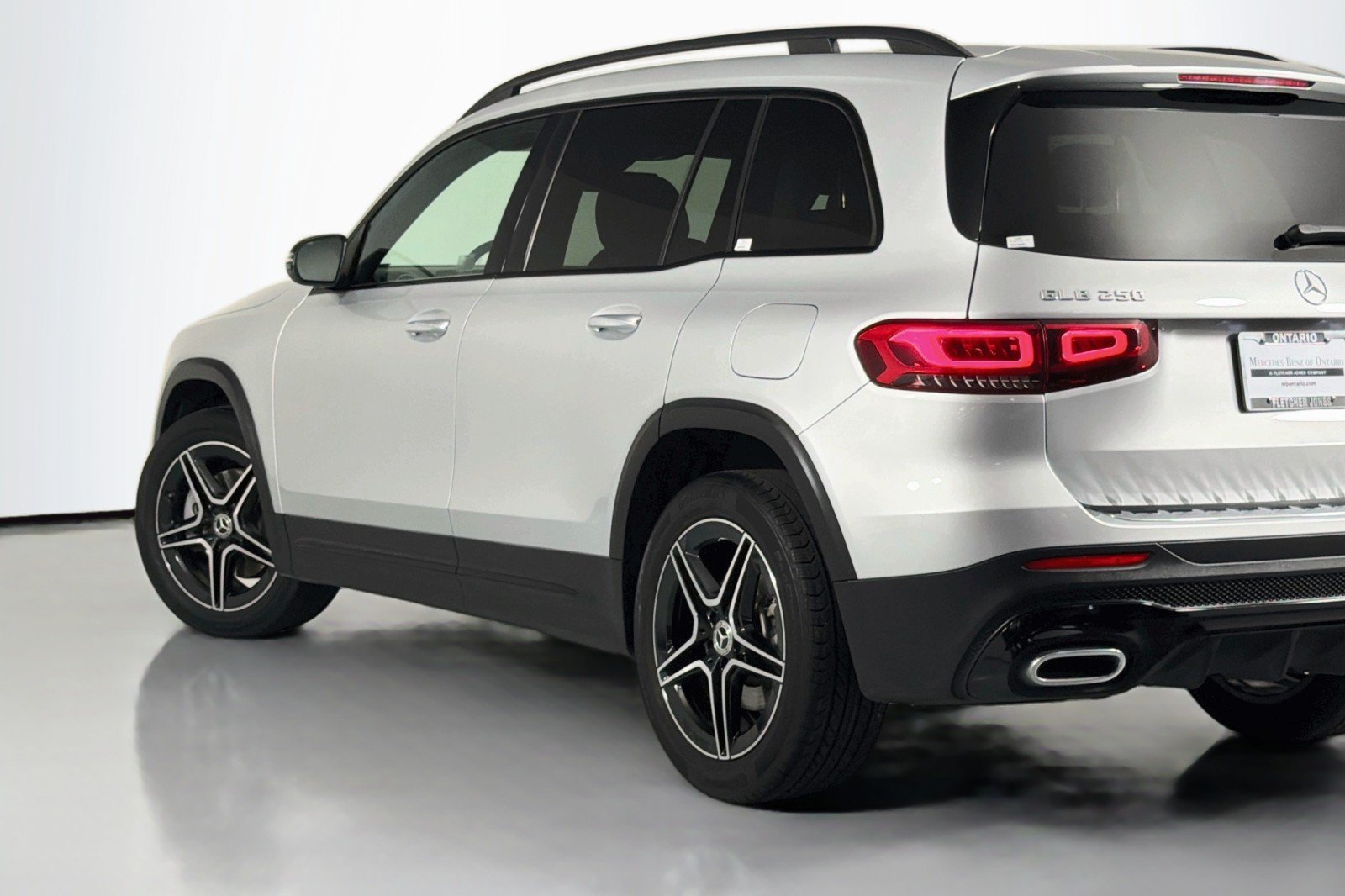 Used 2022 Mercedes-Benz GLB 250 image 14