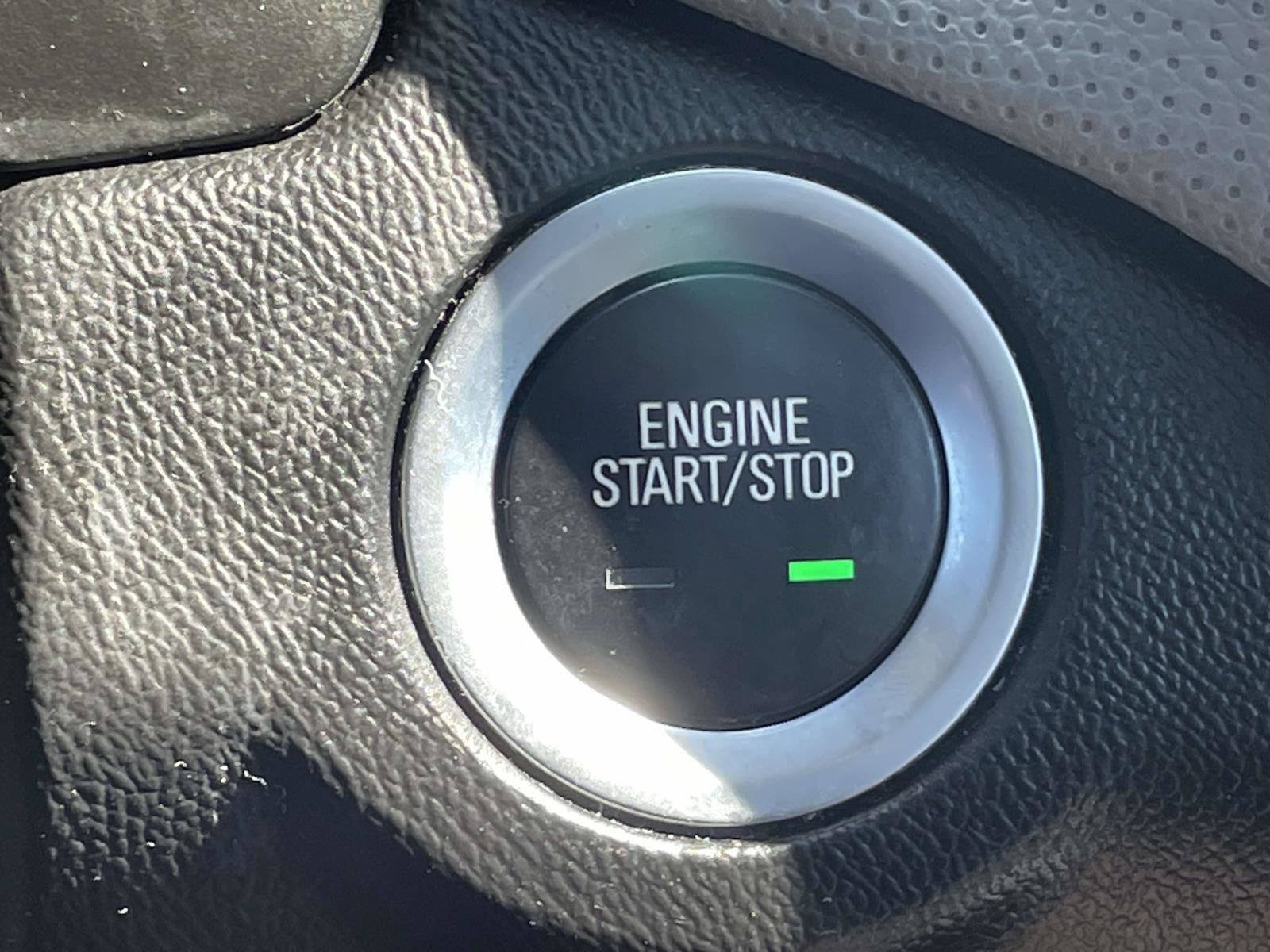 Used 2019 Chevrolet Equinox Premier FWD image 20