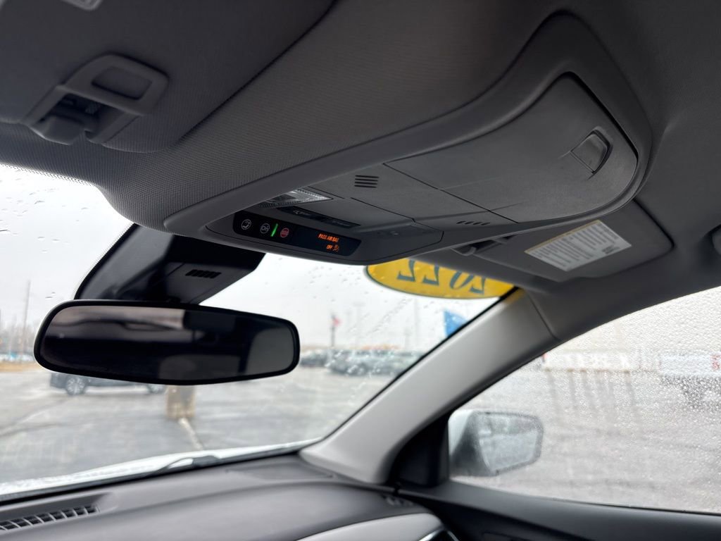 Used 2022 Chevrolet Equinox LT image 34