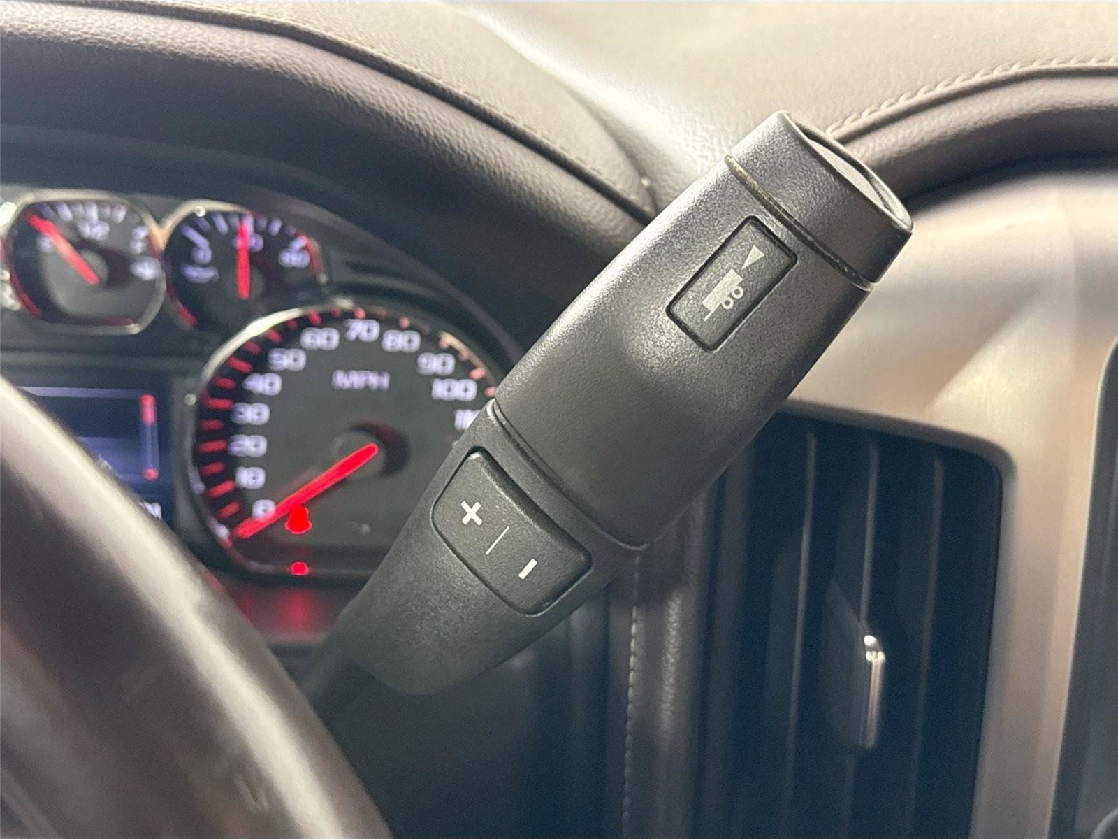 Used 2014 GMC Sierra 1500 SLT w/ SLT Crew Cab Value Package image 27