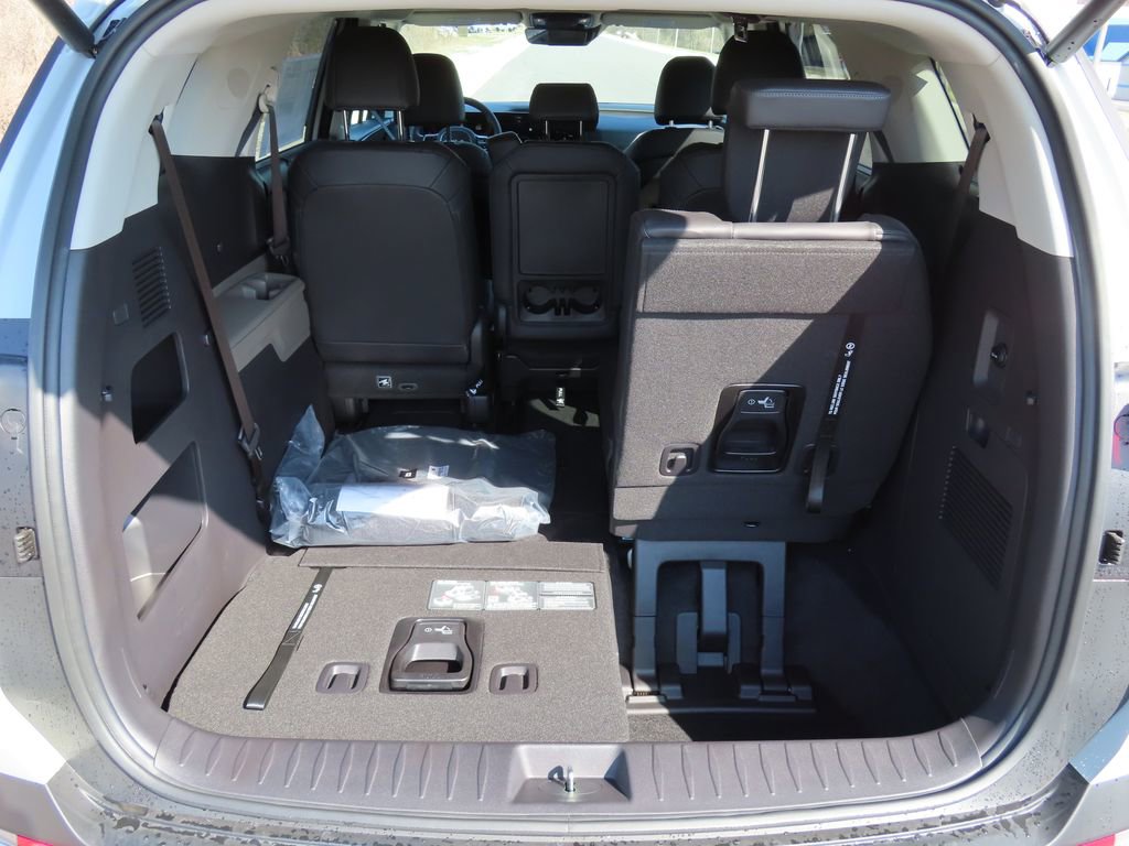 New 2026 Kia Carnival EX FWD image 19
