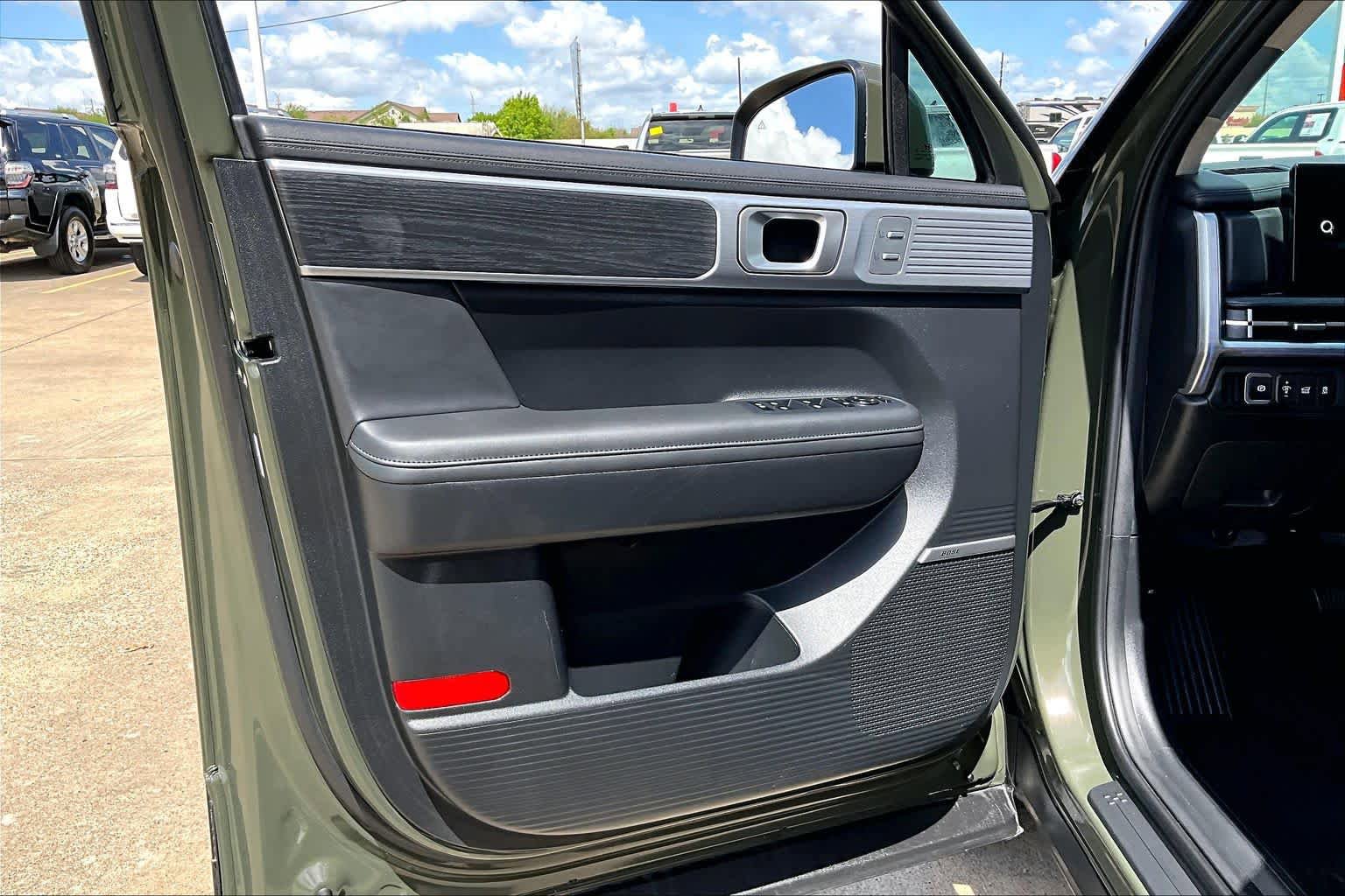 Used 2024 Hyundai Santa Fe Limited image 21