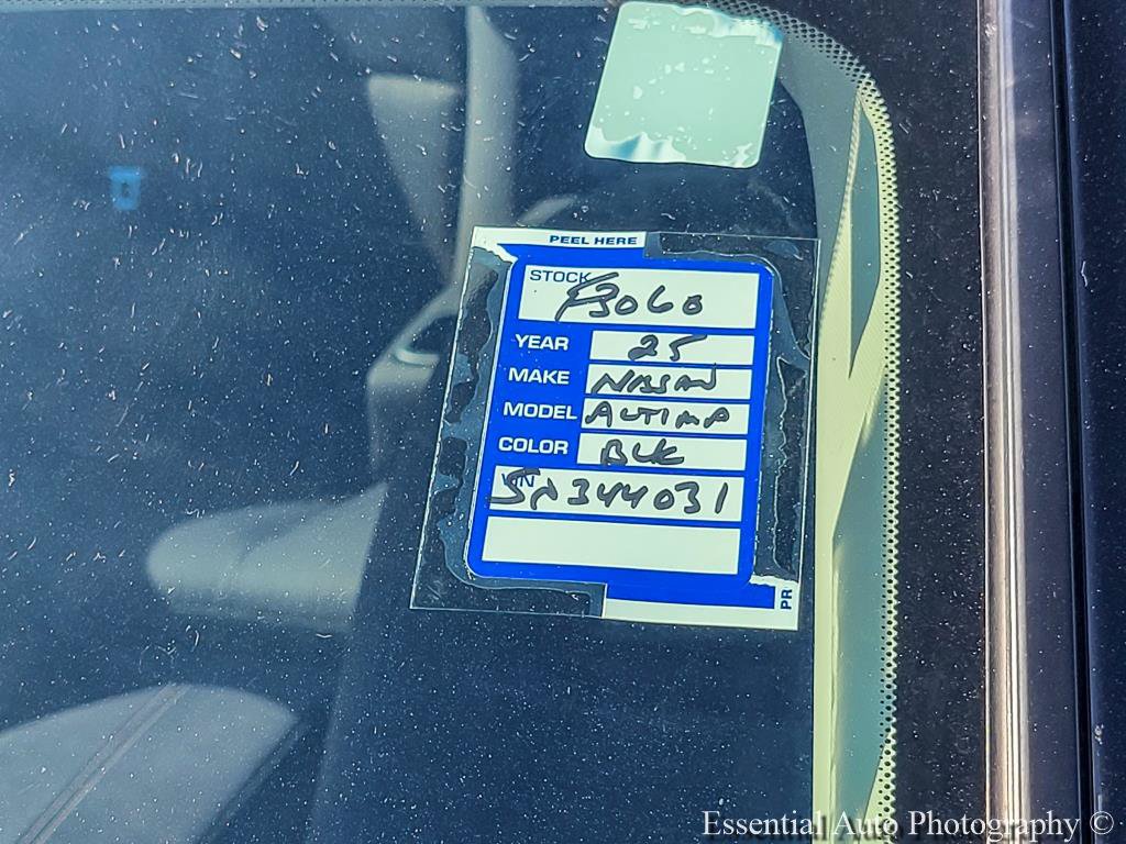 Used 2025 Nissan Altima 2.5 SV FWD image 36
