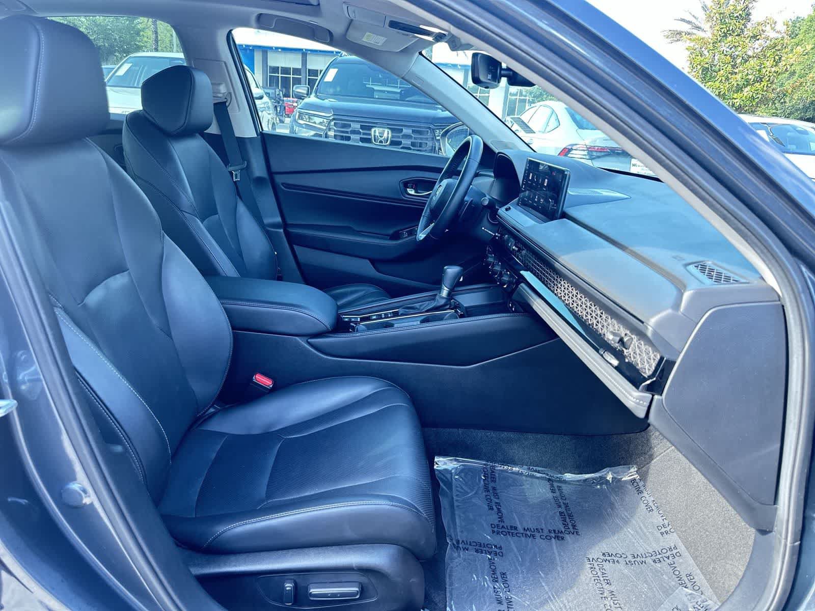 Used 2023 Honda Accord Touring image 17