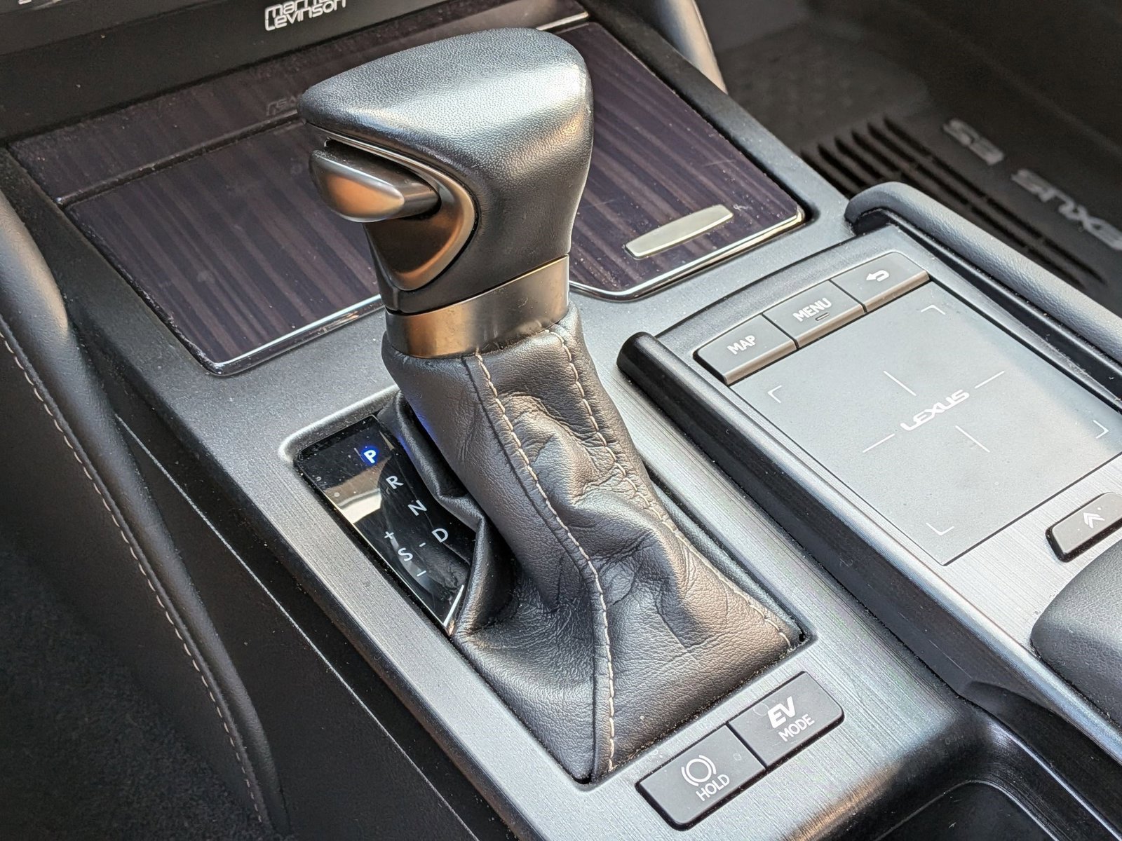 Used 2021 Lexus ES 300h w/ Premium Package image 12