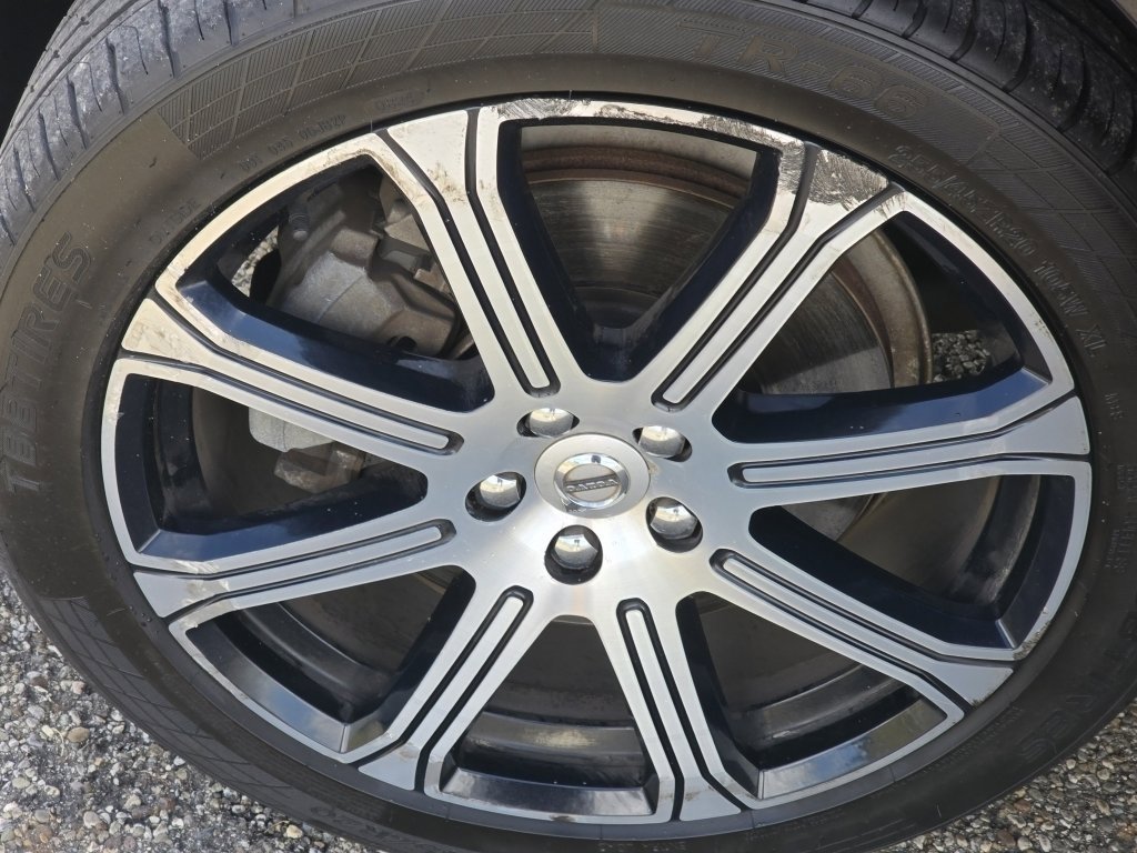 Used 2019 Volvo XC60 T6 Inscription w/ Protection Package Premier image 31