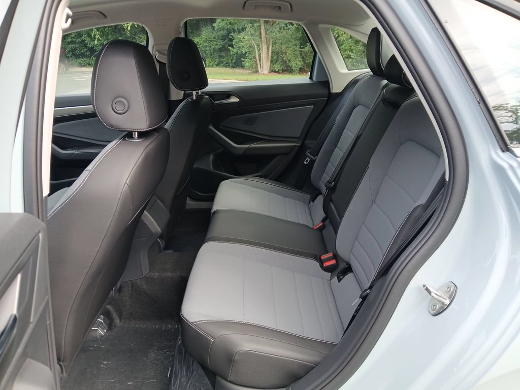 New 2027 Volkswagen Jetta SE FWD image 24