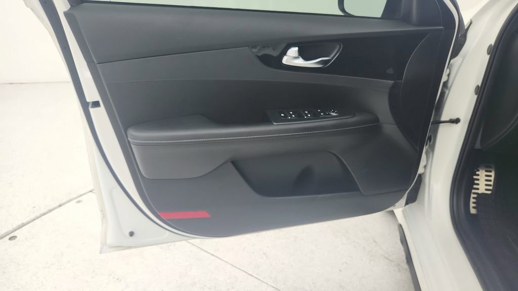Used 2021 Kia Forte GT-Line FWD image 23