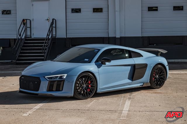 Used 2018 Audi R8 V10 w/ Premium Package image 42