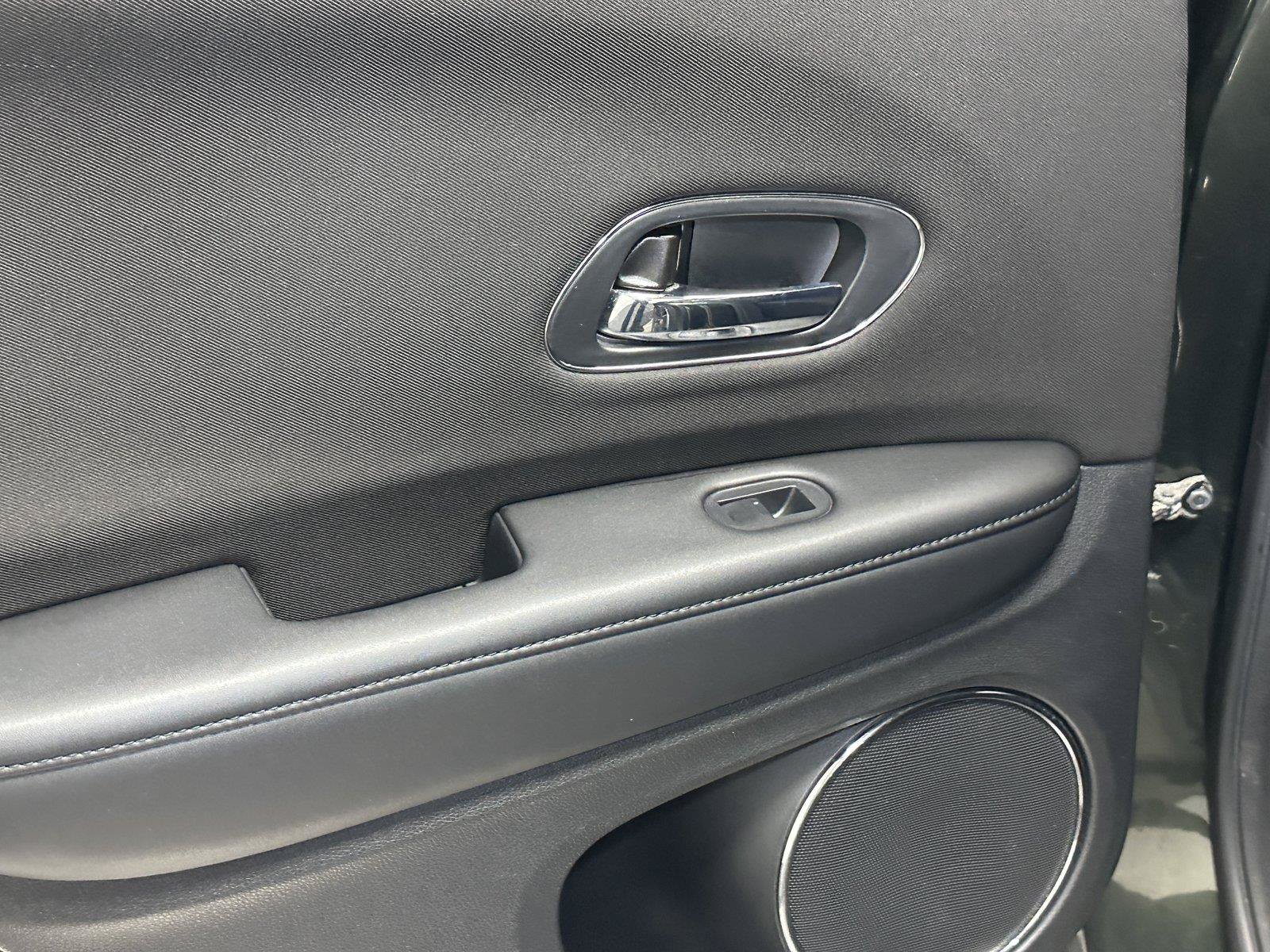 Certified 2018 Honda HR-V EX image 30