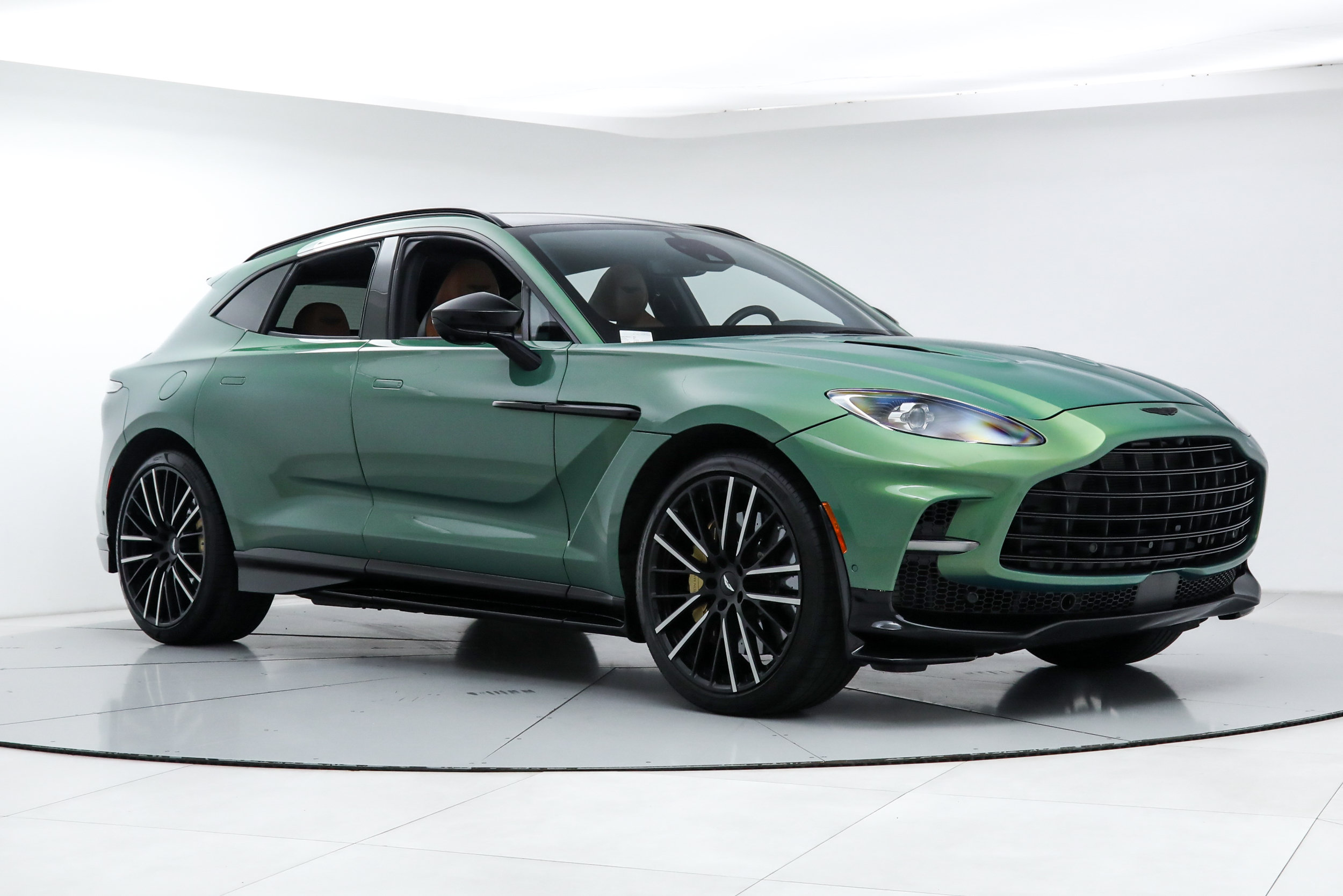 Used 2023 Aston Martin DBX 707 AWD/4WD image 7