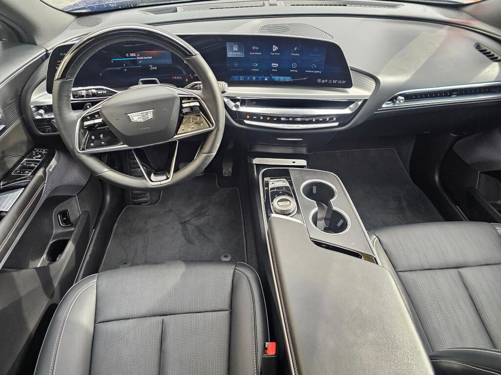 Certified 2025 Cadillac Lyriq Sport image 21