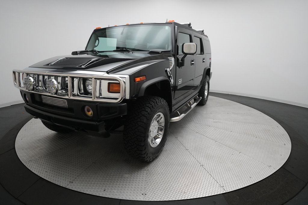 Used 2003 HUMMER H2 w/ Preferred Equipment Group image 2