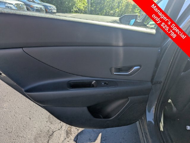 Certified 2026 Hyundai Elantra Limited FWD image 15