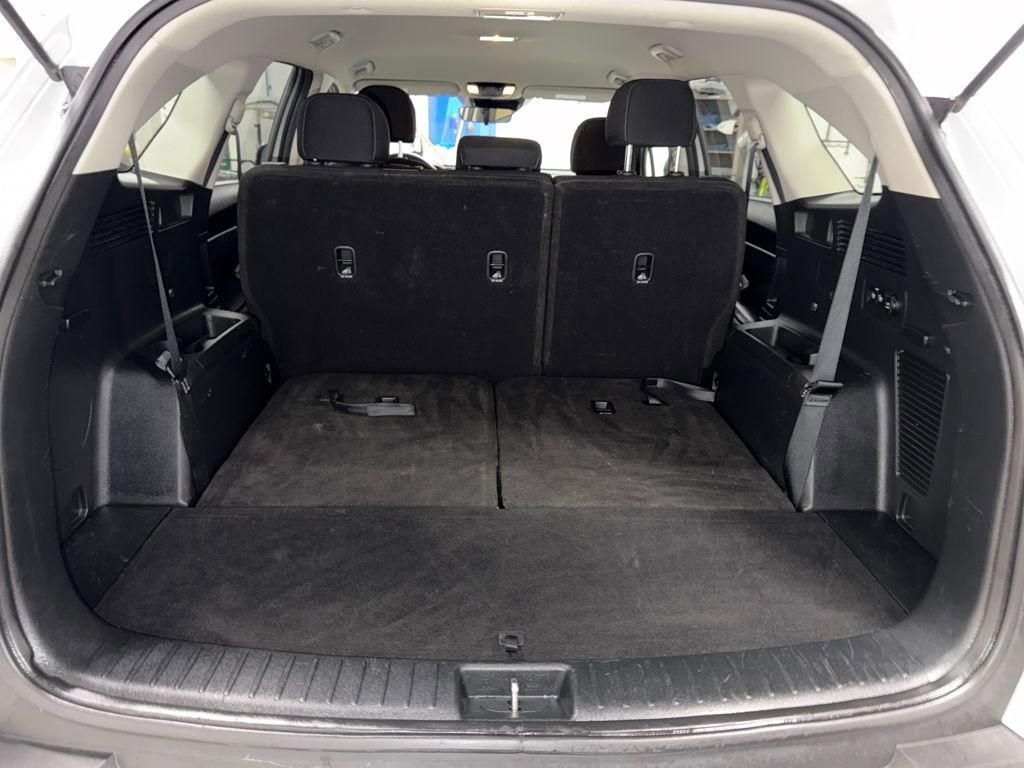 Used 2021 Kia Sorento LX FWD image 16