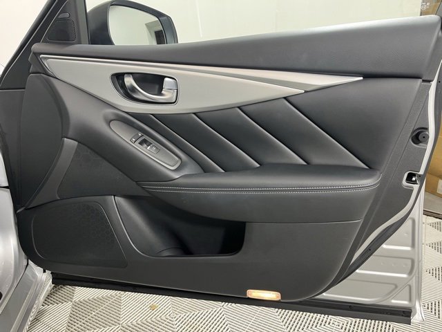 Used 2020 INFINITI Q50 Luxe w/ Essential Package (3.0T Luxe) image 23