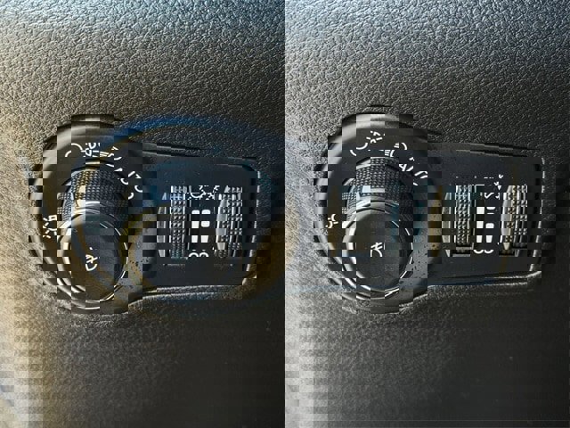 Used 2023 Jeep Compass Trailhawk image 24