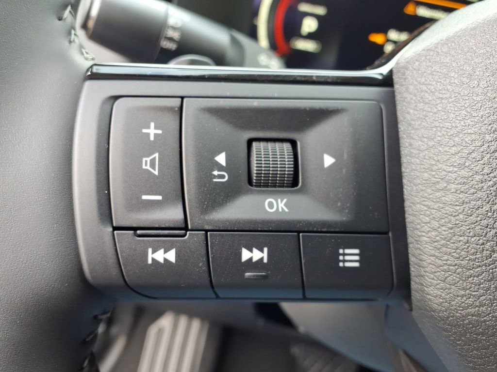 New 2026 Nissan Pathfinder SL image 20