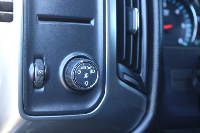 Used 2018 Chevrolet Silverado 1500 LT w/ All Star Edition RWD image 17