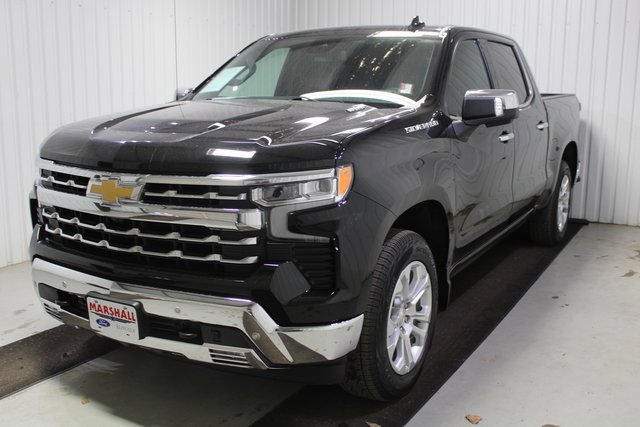 Used 2024 Chevrolet Silverado 1500 LTZ image 3