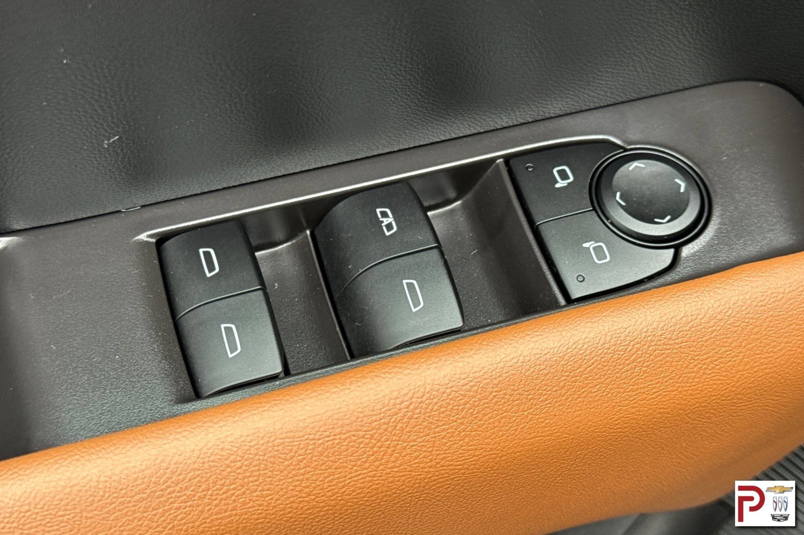 Used 2025 GMC Canyon AT4 AWD/4WD image 12