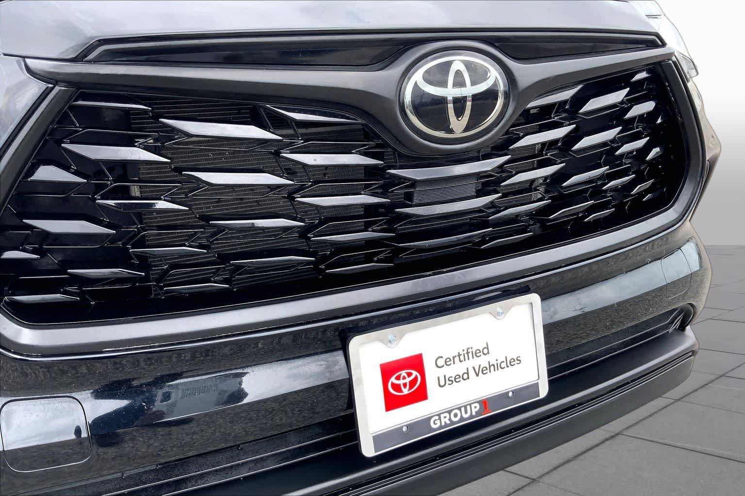 Certified 2024 Toyota Highlander XLE FWD image 29